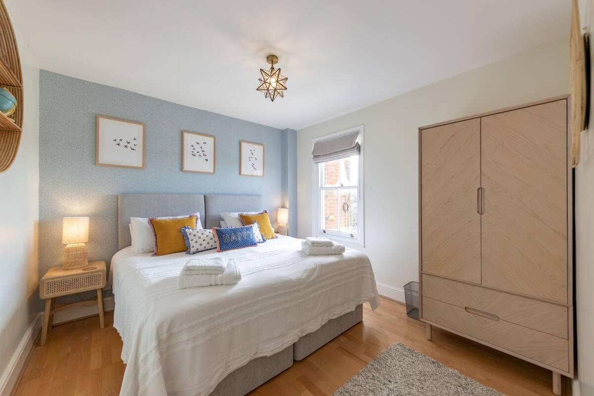 High View, Southwold High Street Apartment Exterior photo